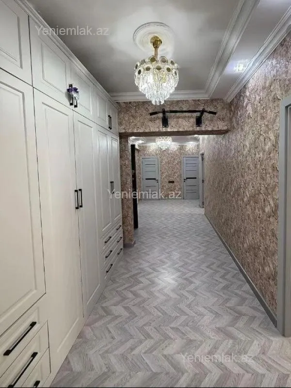 Satılır 3 otaqlı yeni tikili 110 m²