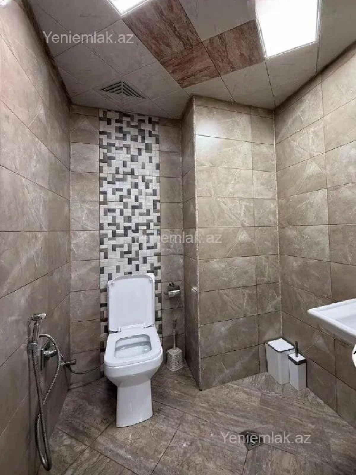 Satılır 3 otaqlı yeni tikili 110 m²