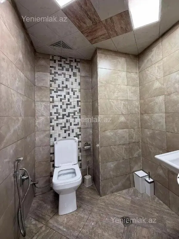 Satılır 3 otaqlı yeni tikili 110 m²