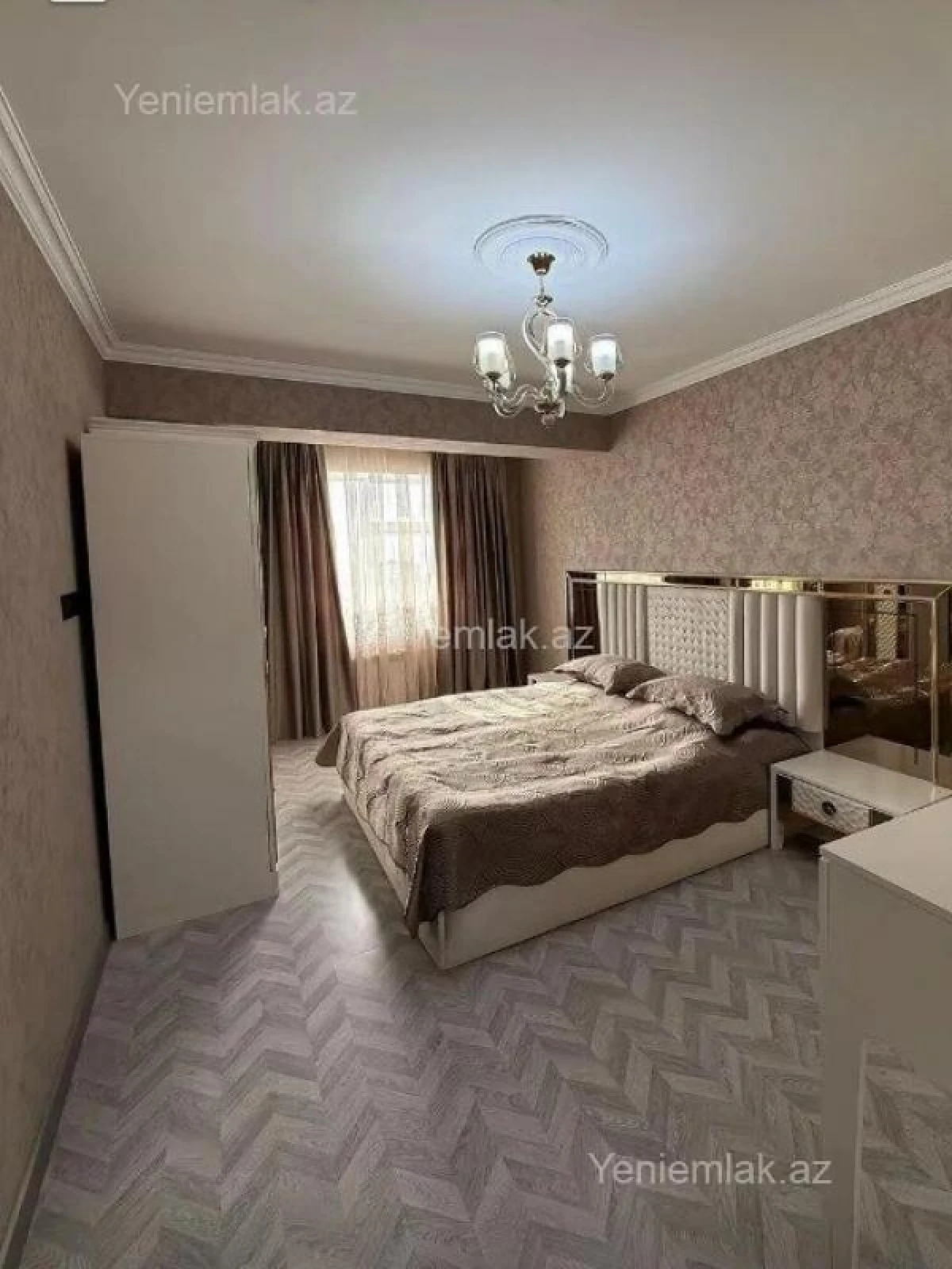 Satılır 3 otaqlı yeni tikili 110 m²