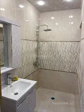 Satılır 2 otaqlı köhnə tikili 70 m²