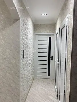 Satılır 2 otaqlı köhnə tikili 70 m²