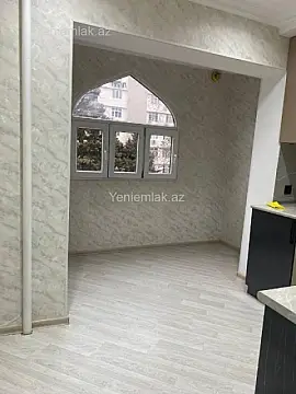 Satılır 2 otaqlı köhnə tikili 70 m²