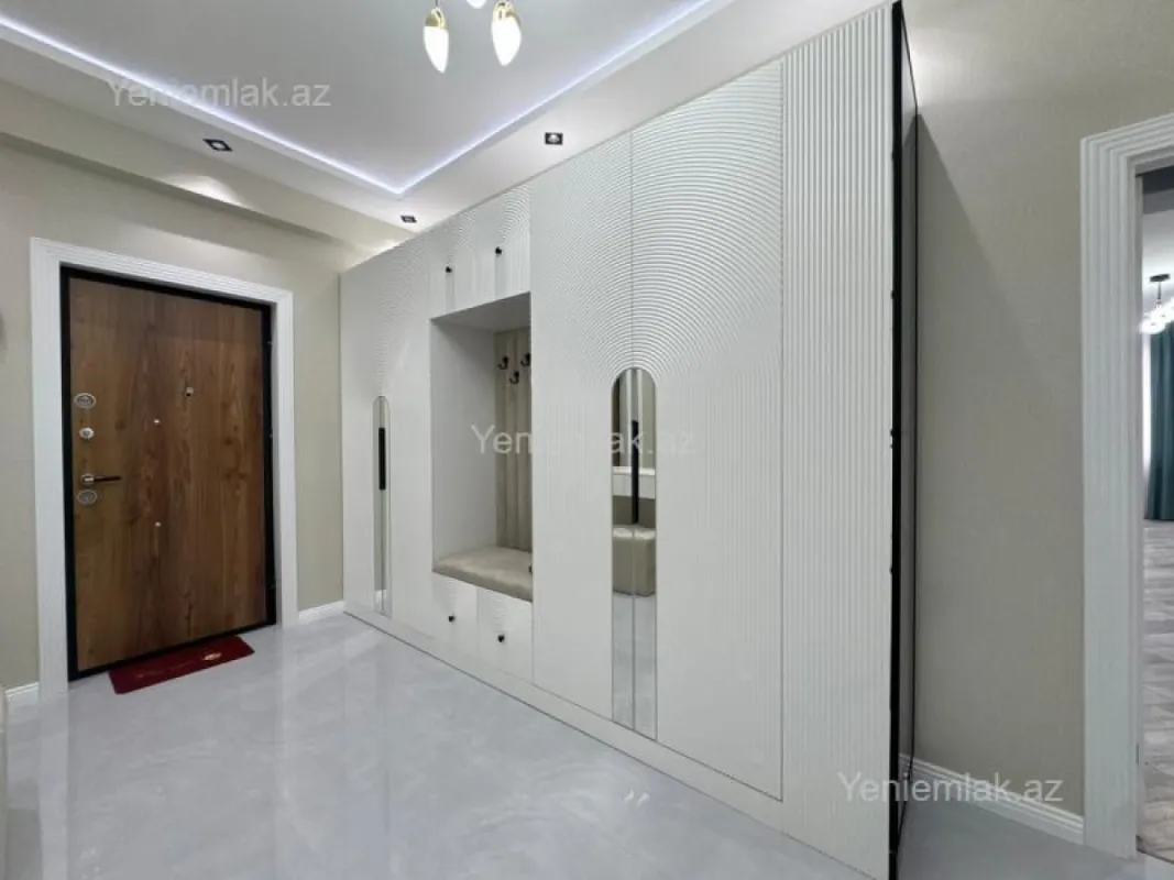 Satılır 3 otaqlı yeni tikili 90 m²