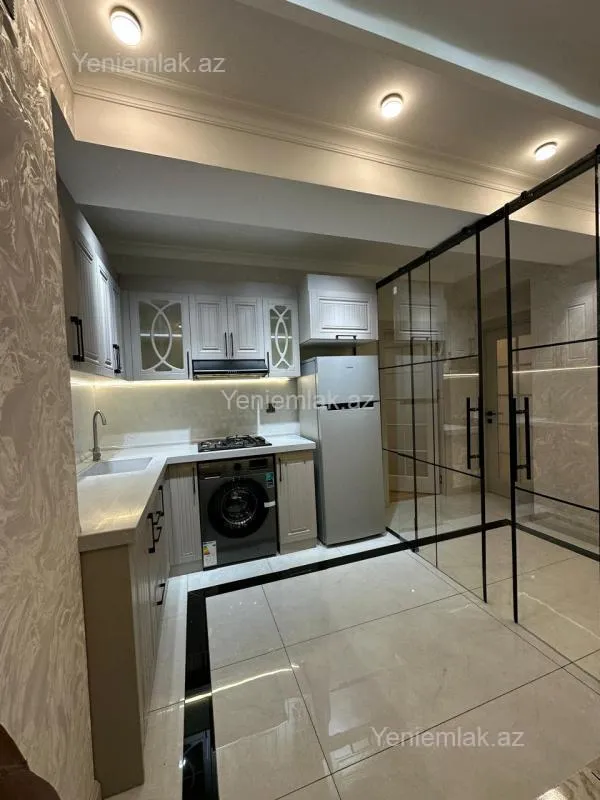 Satılır 3 otaqlı yeni tikili 75 m²