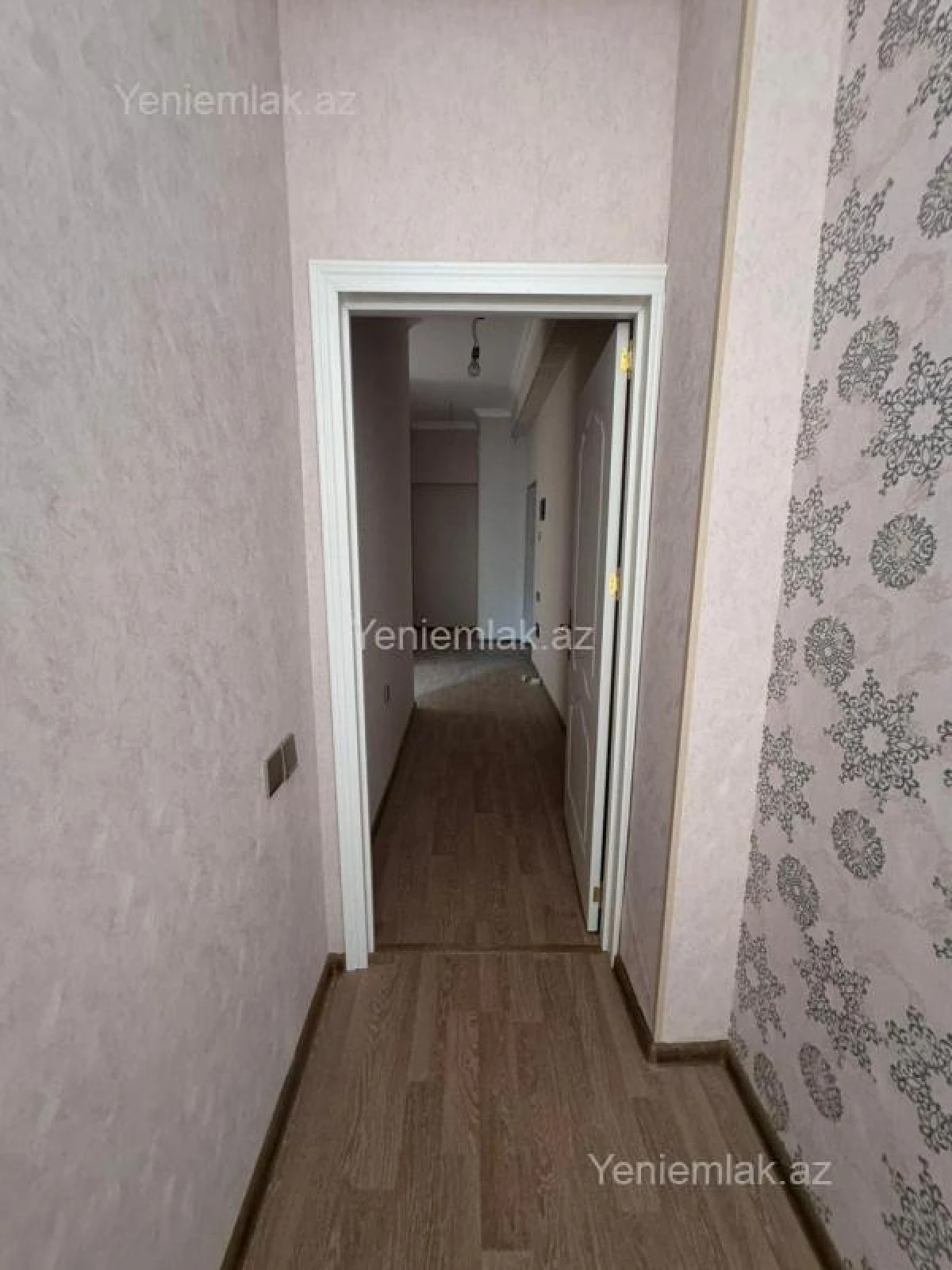 Satılır 2 otaqlı yeni tikili 61 m²