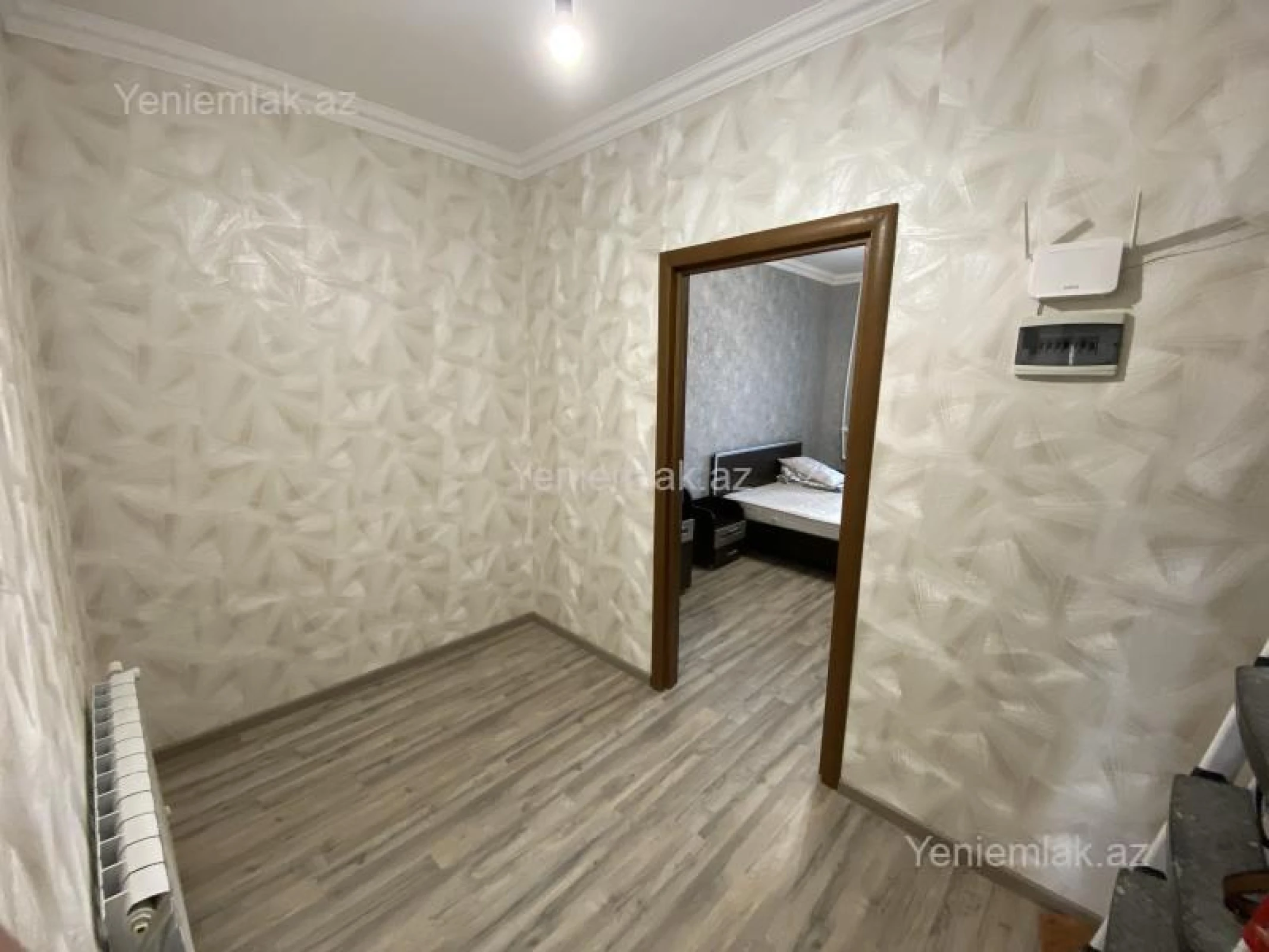 Satılır 2 otaqlı köhnə tikili 70 m²