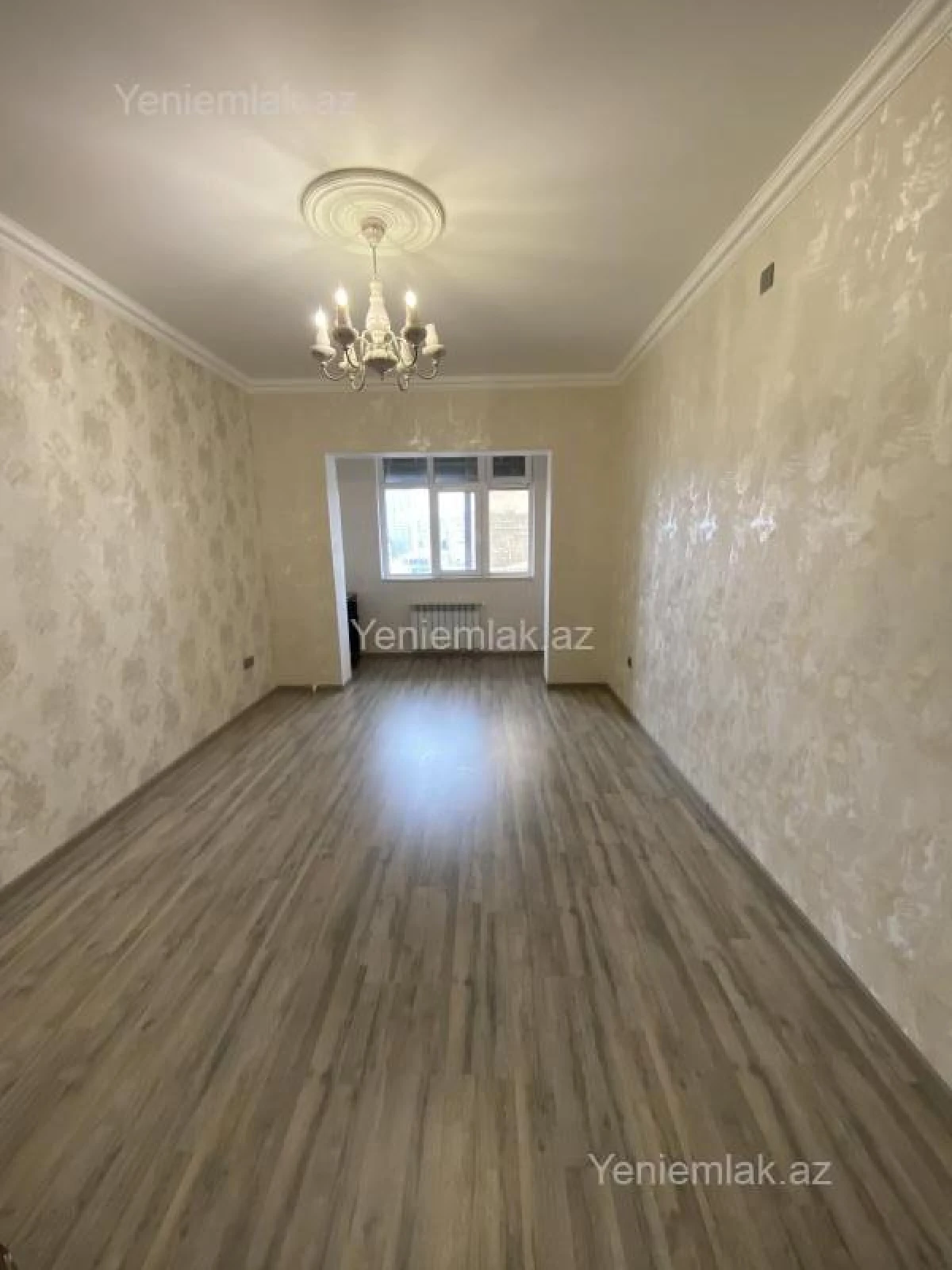 Satılır 2 otaqlı köhnə tikili 70 m²