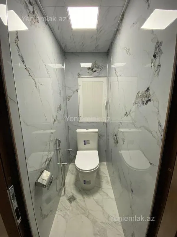 Satılır 2 otaqlı köhnə tikili 70 m²