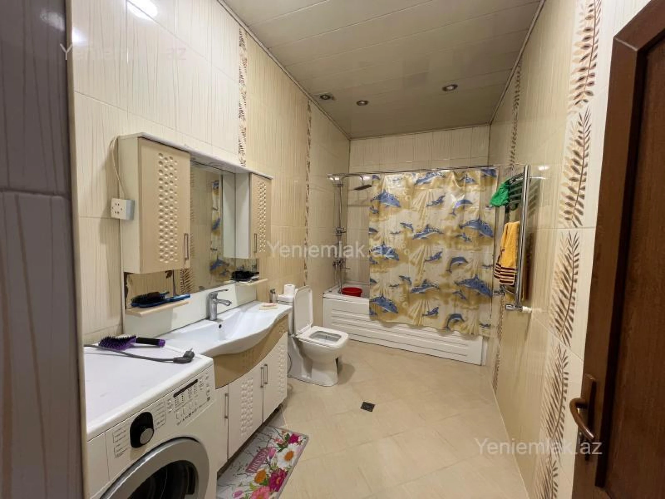 Satılır 9 otaqlı həyət evi 351.9 m²