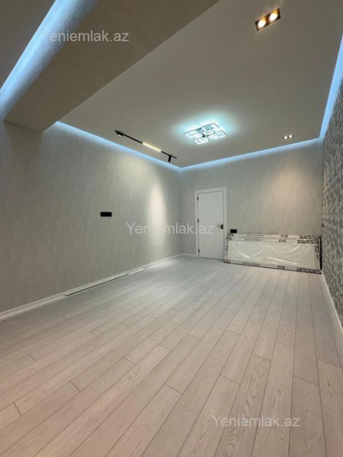 Satılır 3 otaqlı yeni tikili 120 m²