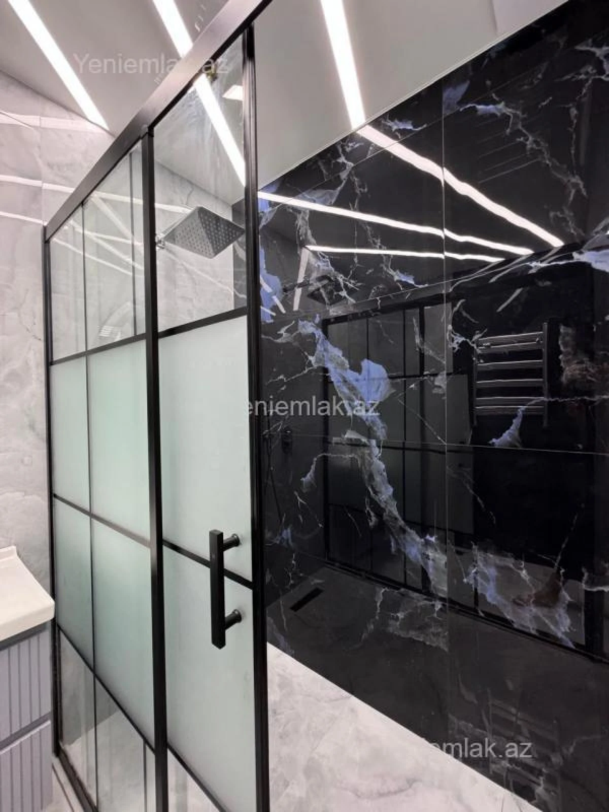 Satılır 3 otaqlı yeni tikili 120 m²