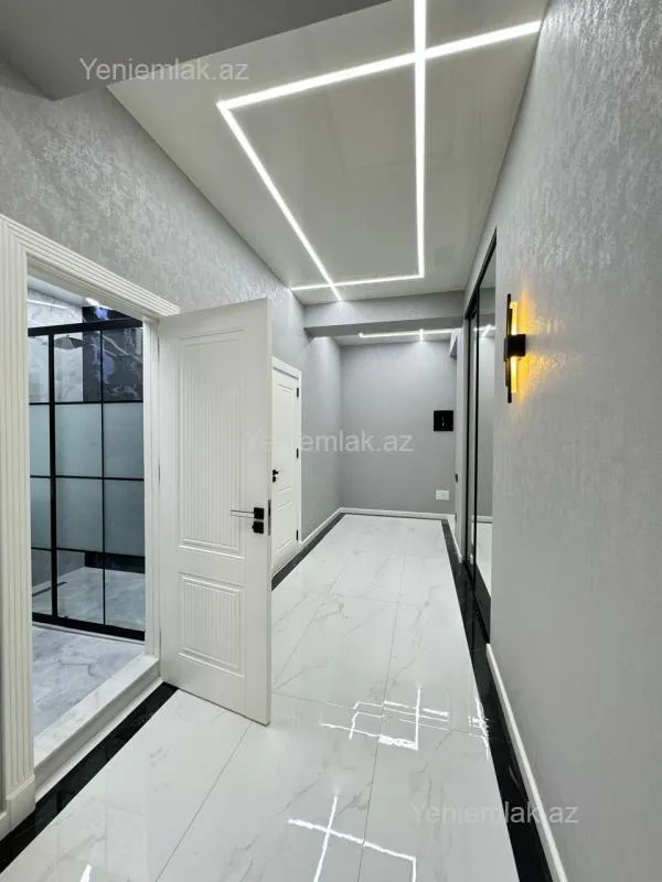 Satılır 3 otaqlı yeni tikili 120 m²