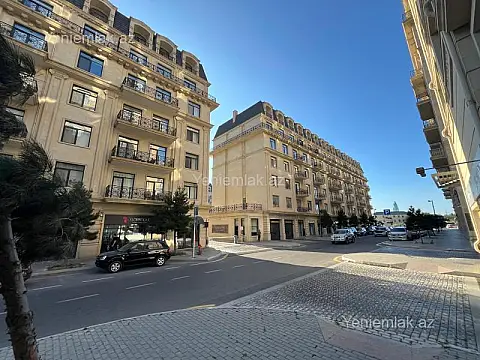 Satılır 4 otaqlı yeni tikili 160 m²