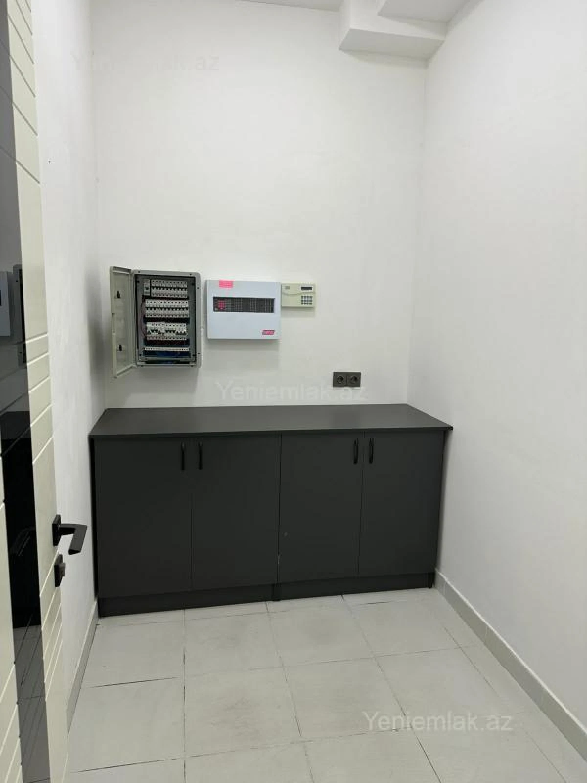 Satılır 6 otaqlı obyekt 300 m²