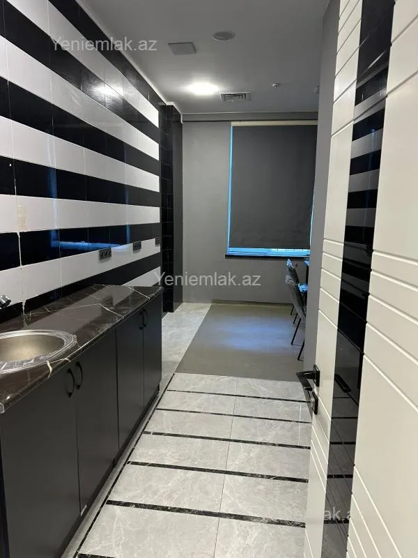 Satılır 6 otaqlı obyekt 300 m²