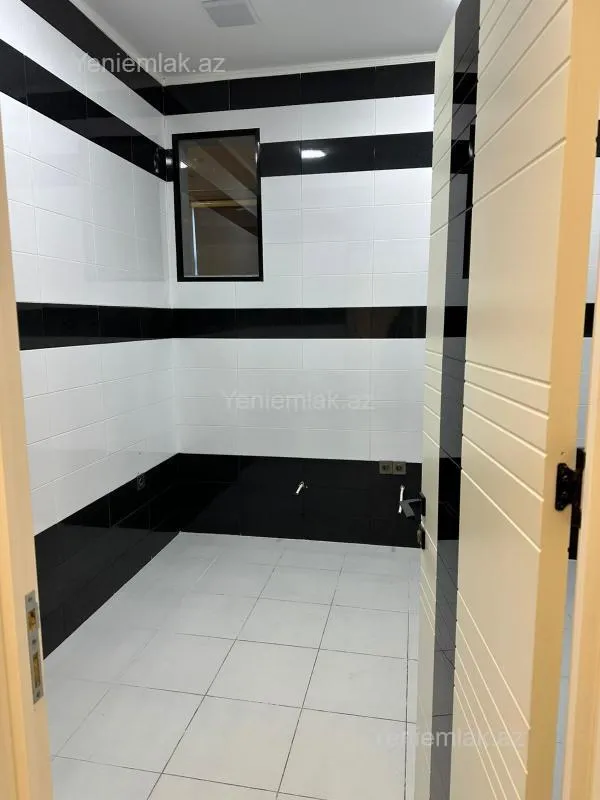 Satılır 6 otaqlı obyekt 300 m²