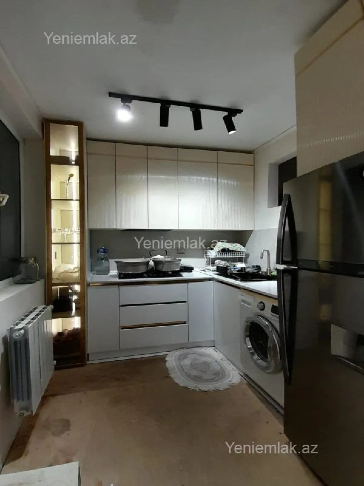 Satılır 4 otaqlı köhnə tikili 90 m²