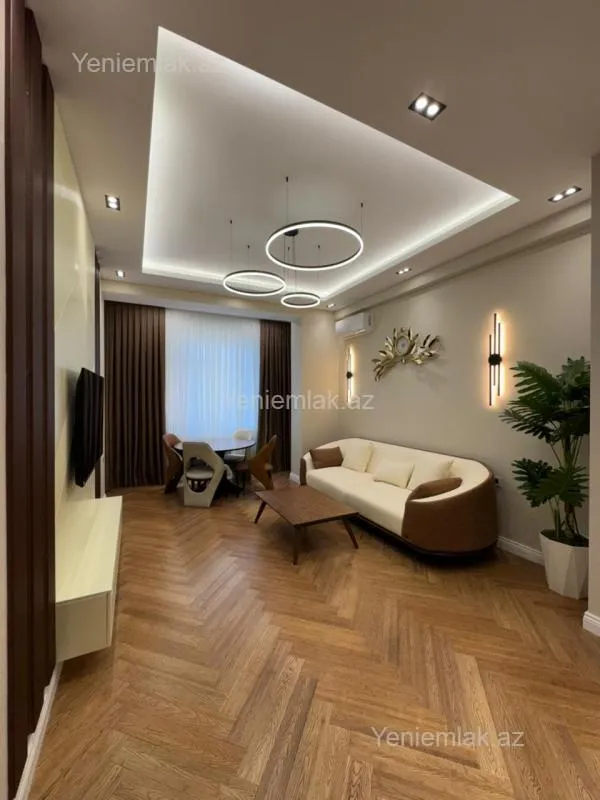 Satılır 2 otaqlı yeni tikili 68 m²