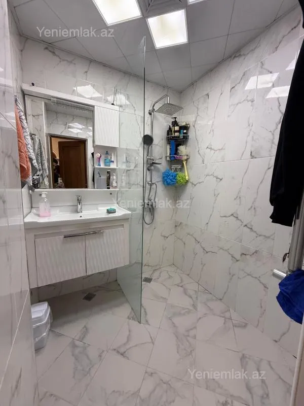 Satılır 3 otaqlı köhnə tikili 87 m²