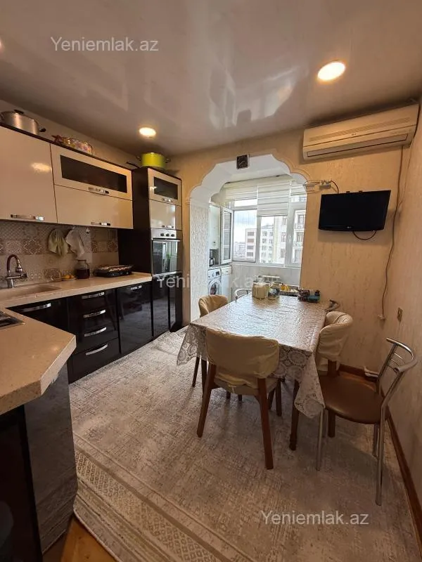 Satılır 3 otaqlı köhnə tikili 87 m²