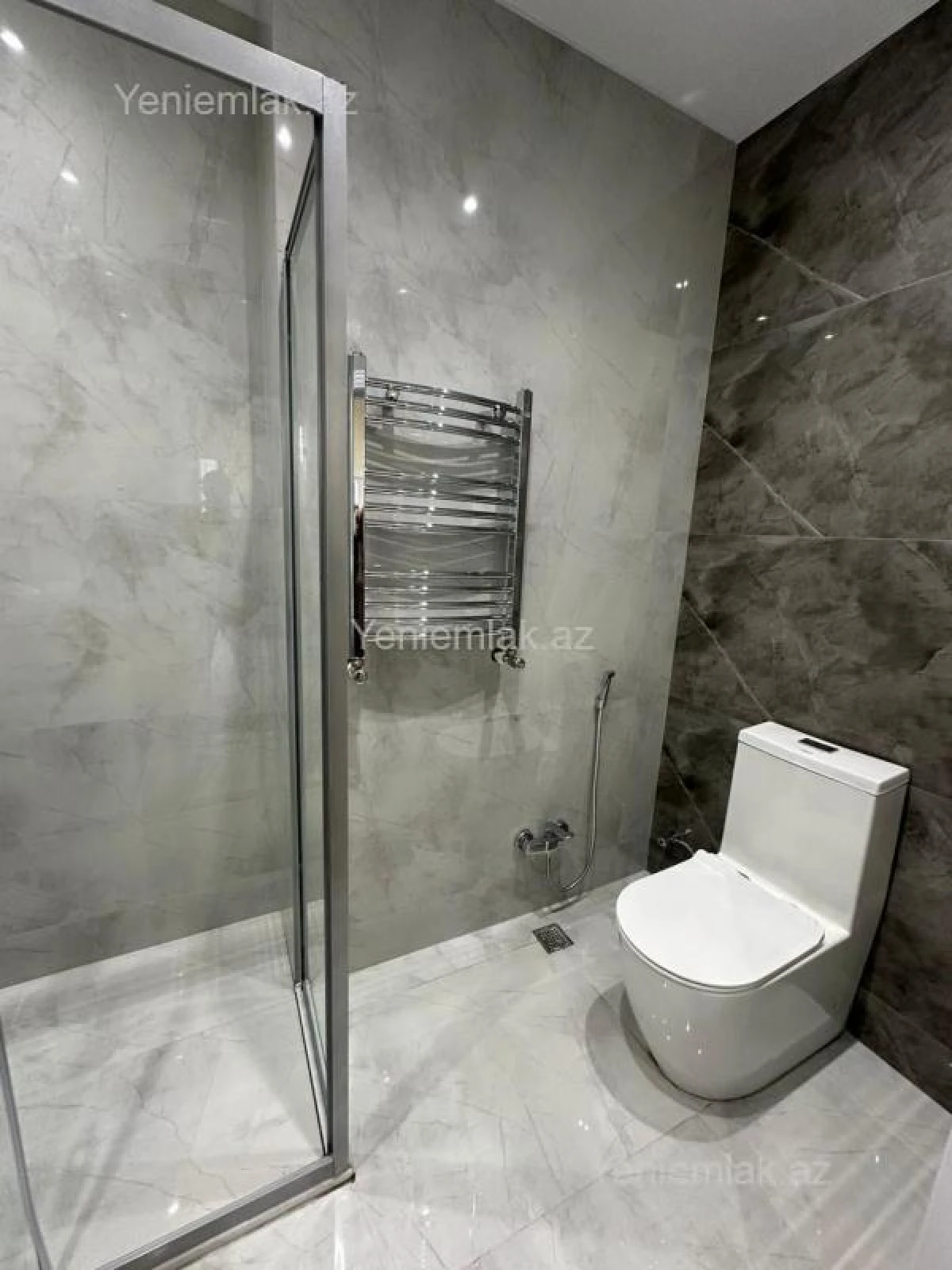 Satılır 3 otaqlı yeni tikili 70 m²