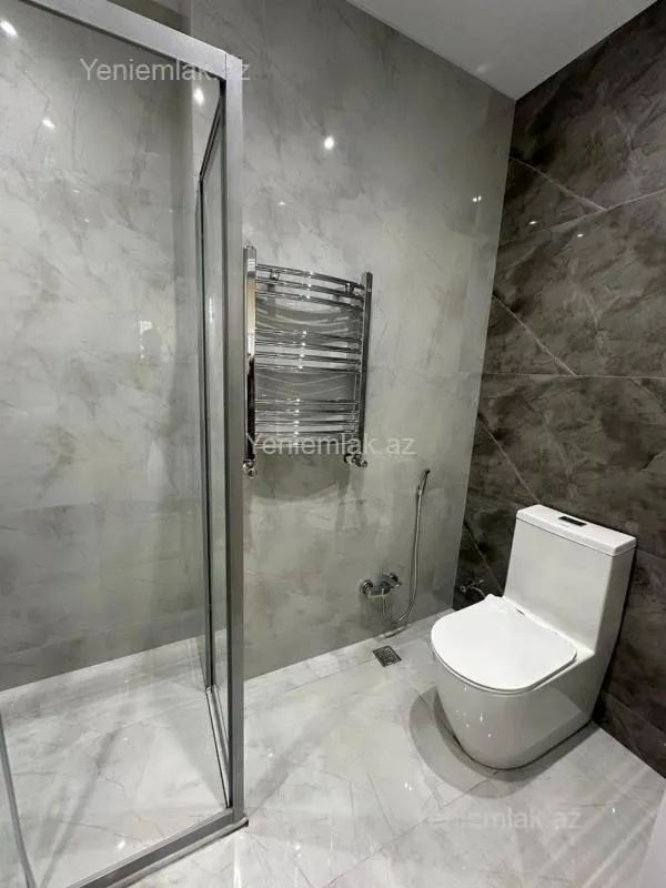 Satılır 3 otaqlı yeni tikili 70 m²