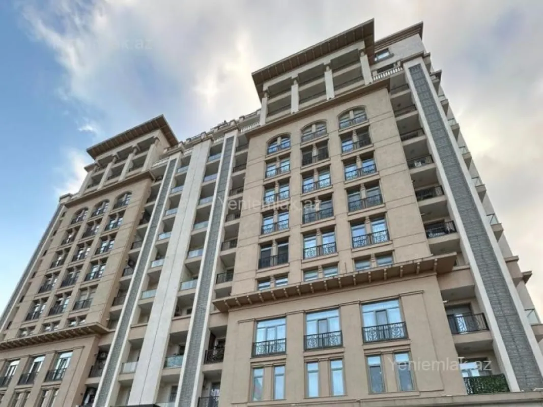 Satılır 3 otaqlı yeni tikili 70 m²