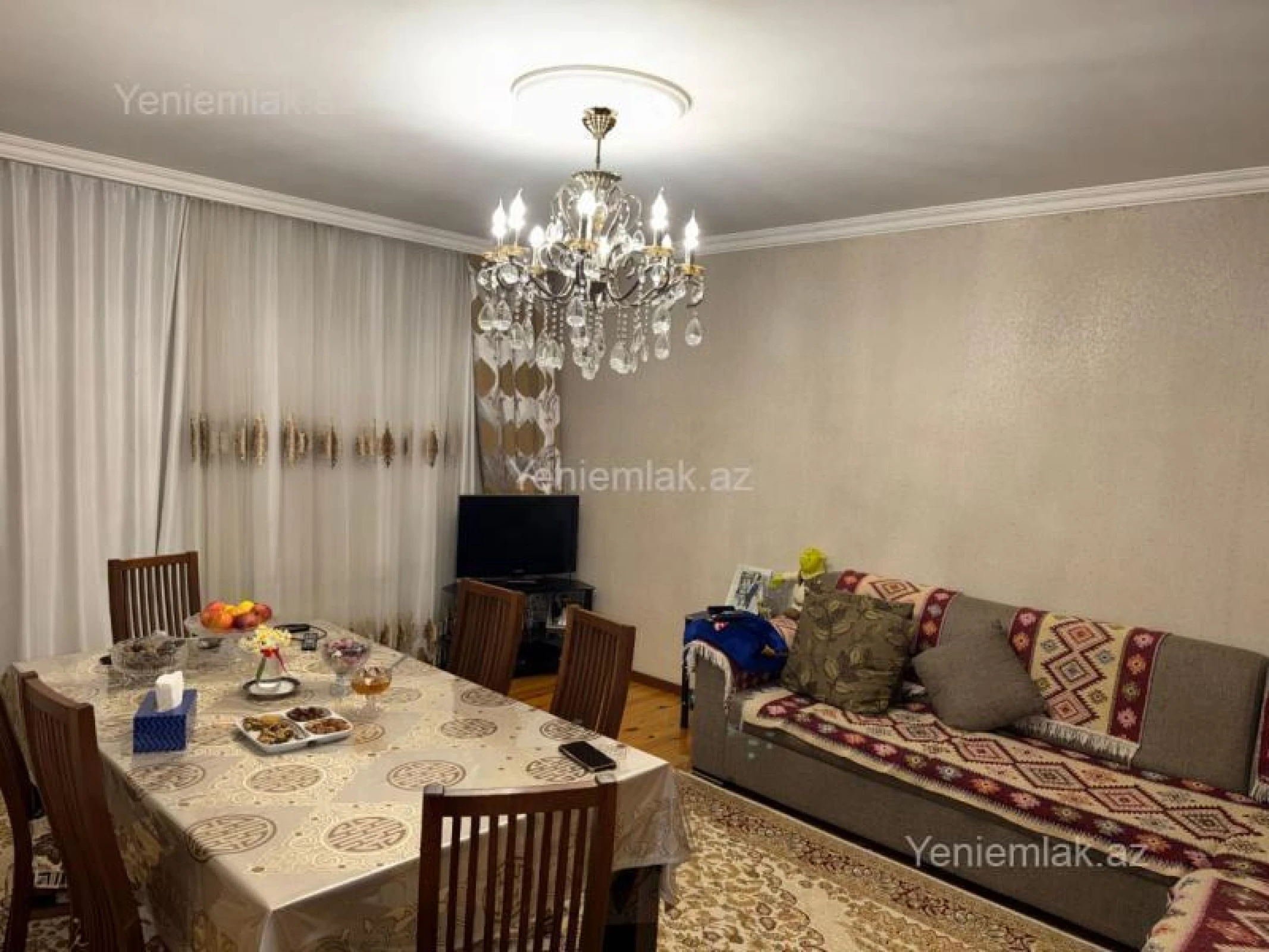 Satılır 3 otaqlı köhnə tikili 72 m²