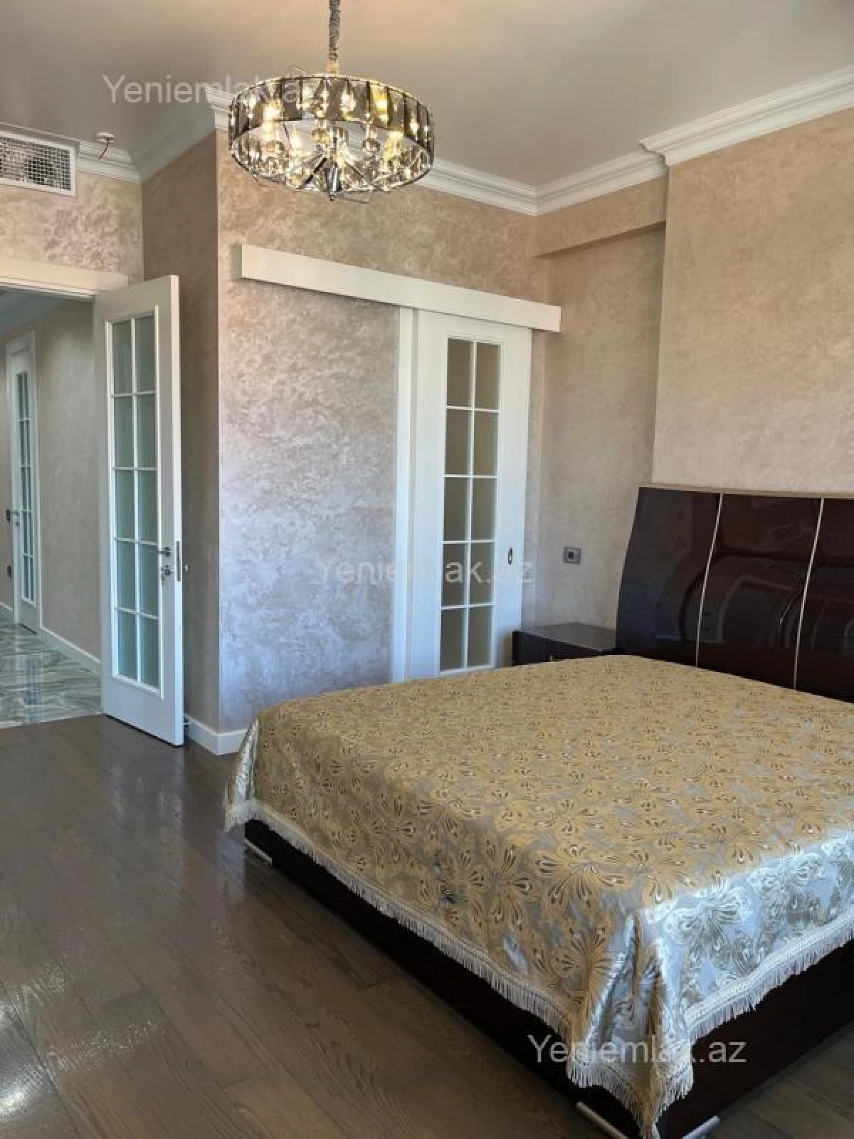 Satılır 3 otaqlı yeni tikili 150 m²