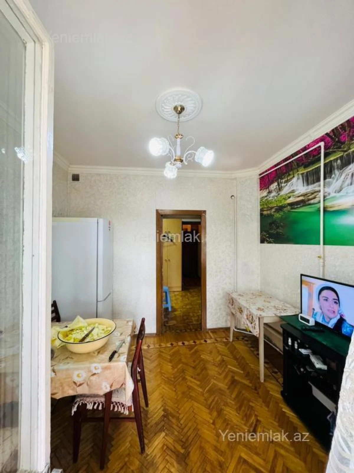 Satılır 4 otaqlı köhnə tikili 85 m²