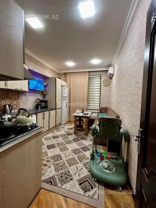 Satılır 2 otaqlı yeni tikili 75 m²