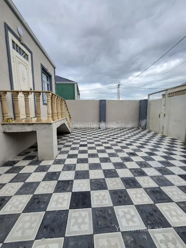 Satılır 3 otaqlı həyət evi 80 m²
