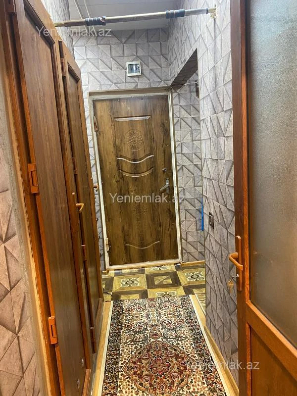 Satılır 2 otaqlı köhnə tikili 57 m²