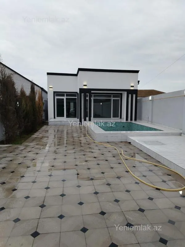 Satılır 4 otaqlı həyət evi 110 m²