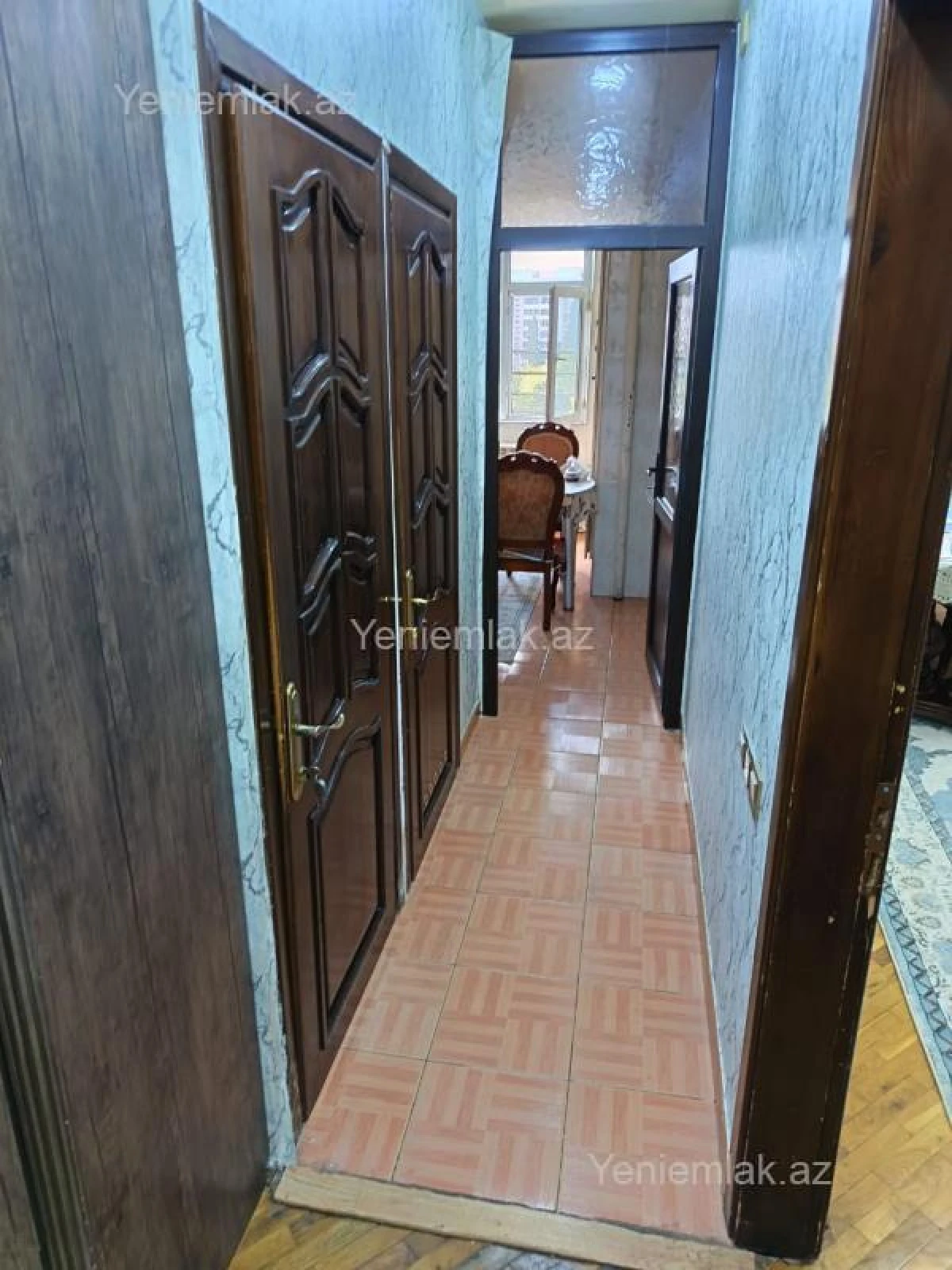 Satılır 4 otaqlı köhnə tikili 110 m²