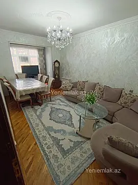 Satılır 4 otaqlı köhnə tikili 110 m²