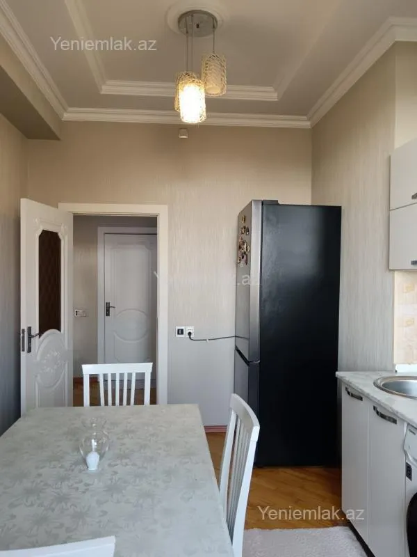 Satılır 2 otaqlı yeni tikili 75 m²