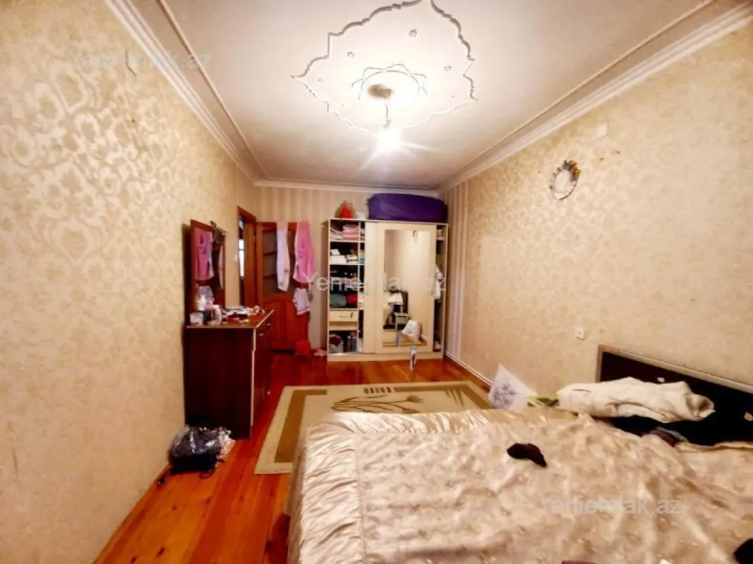 Satılır 3 otaqlı köhnə tikili 72 m²