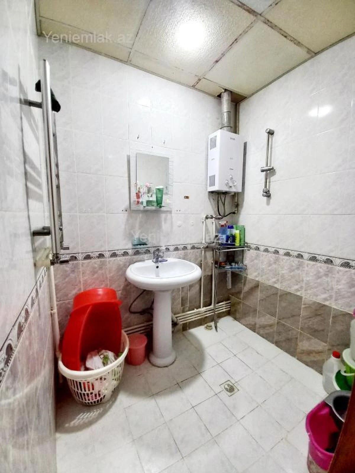 Satılır 3 otaqlı köhnə tikili 72 m²