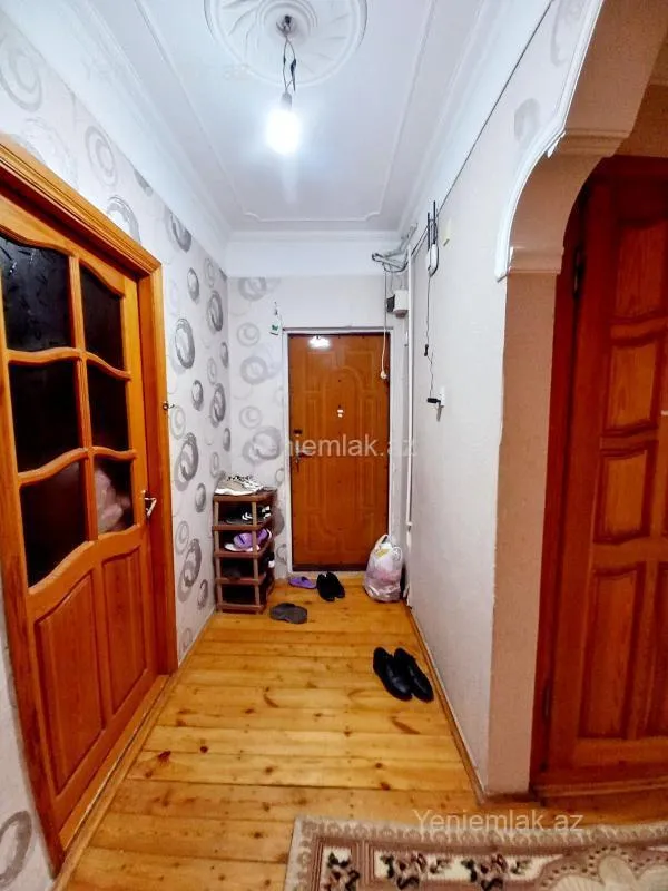 Satılır 3 otaqlı köhnə tikili 72 m²