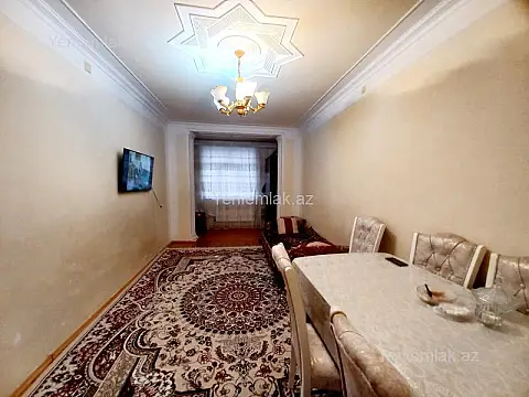 Satılır 3 otaqlı köhnə tikili 72 m² — Sumqayıt, 3-cü mikrorayon 3 otaq 72.00 m²