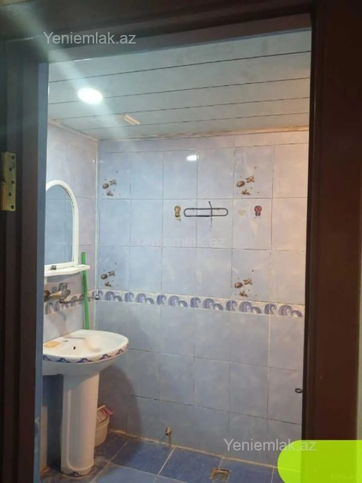 Satılır 3 otaqlı köhnə tikili 90 m²