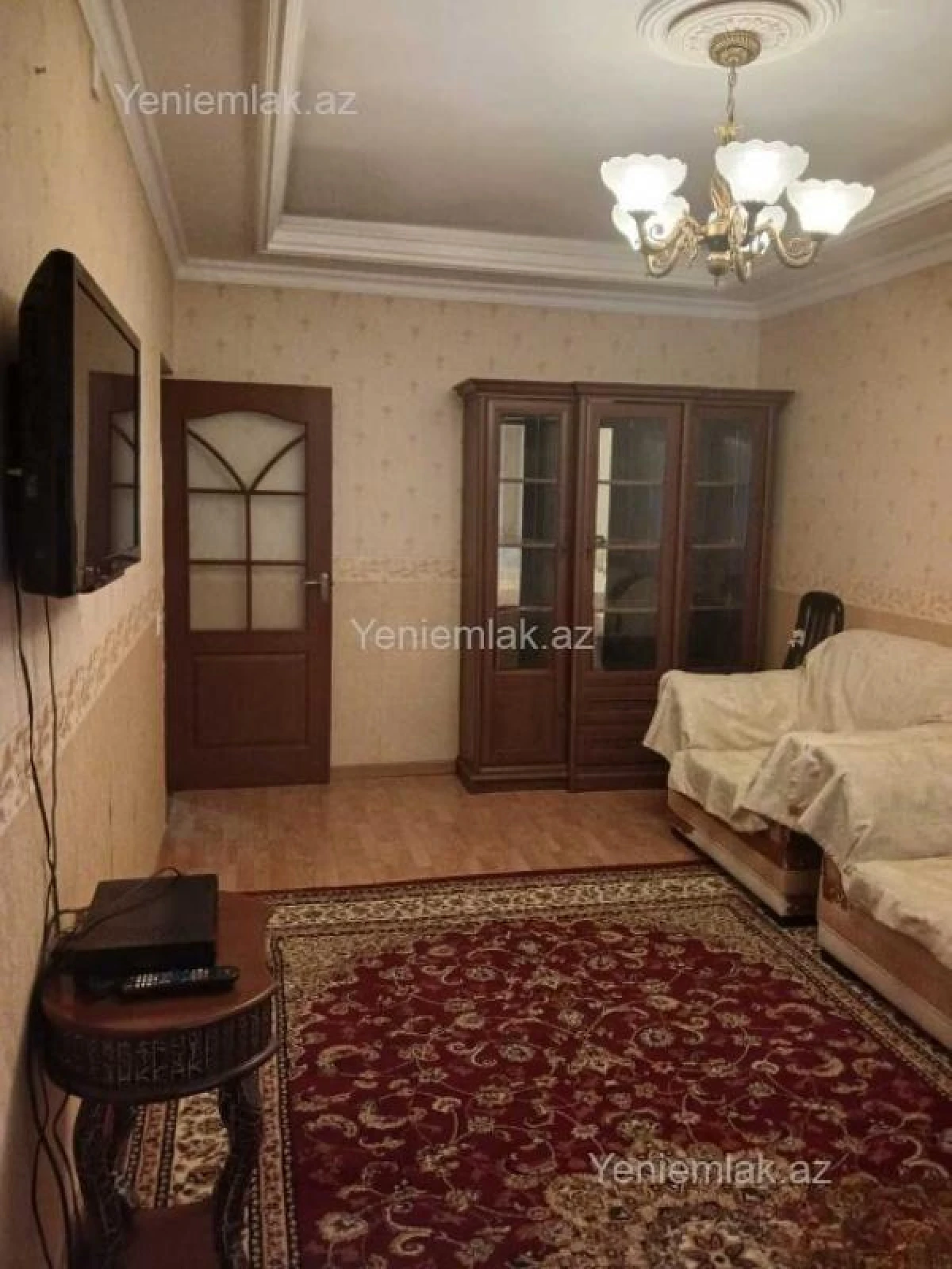 Satılır 3 otaqlı köhnə tikili 90 m²