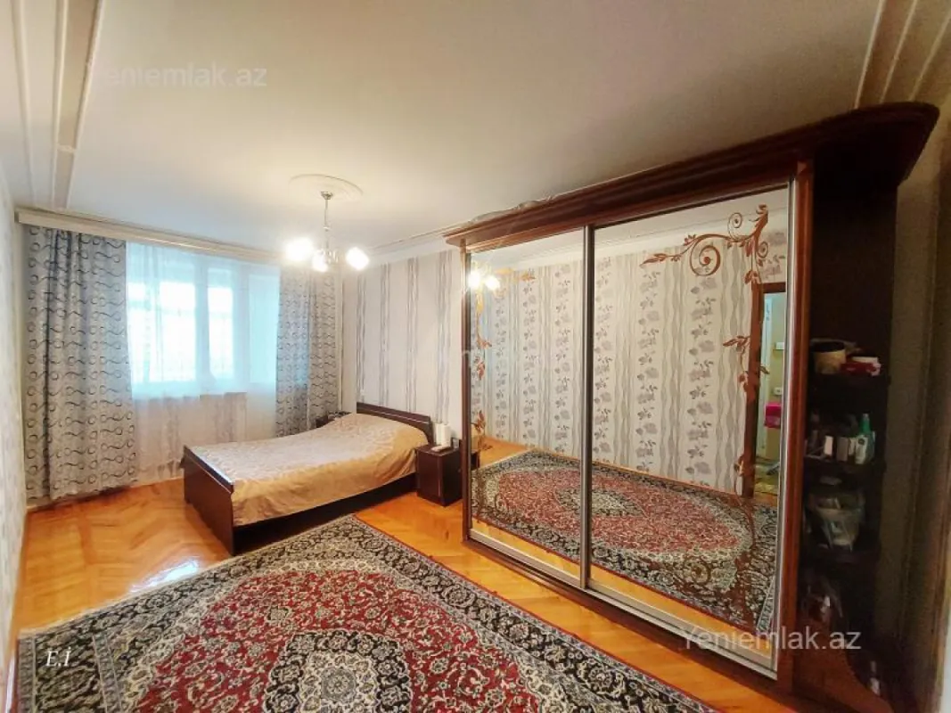Satılır 3 otaqlı köhnə tikili 72 m²