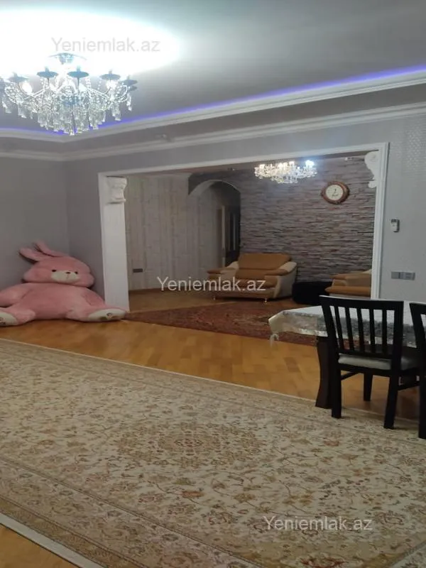 Satılır 4 otaqlı həyət evi 140 m²