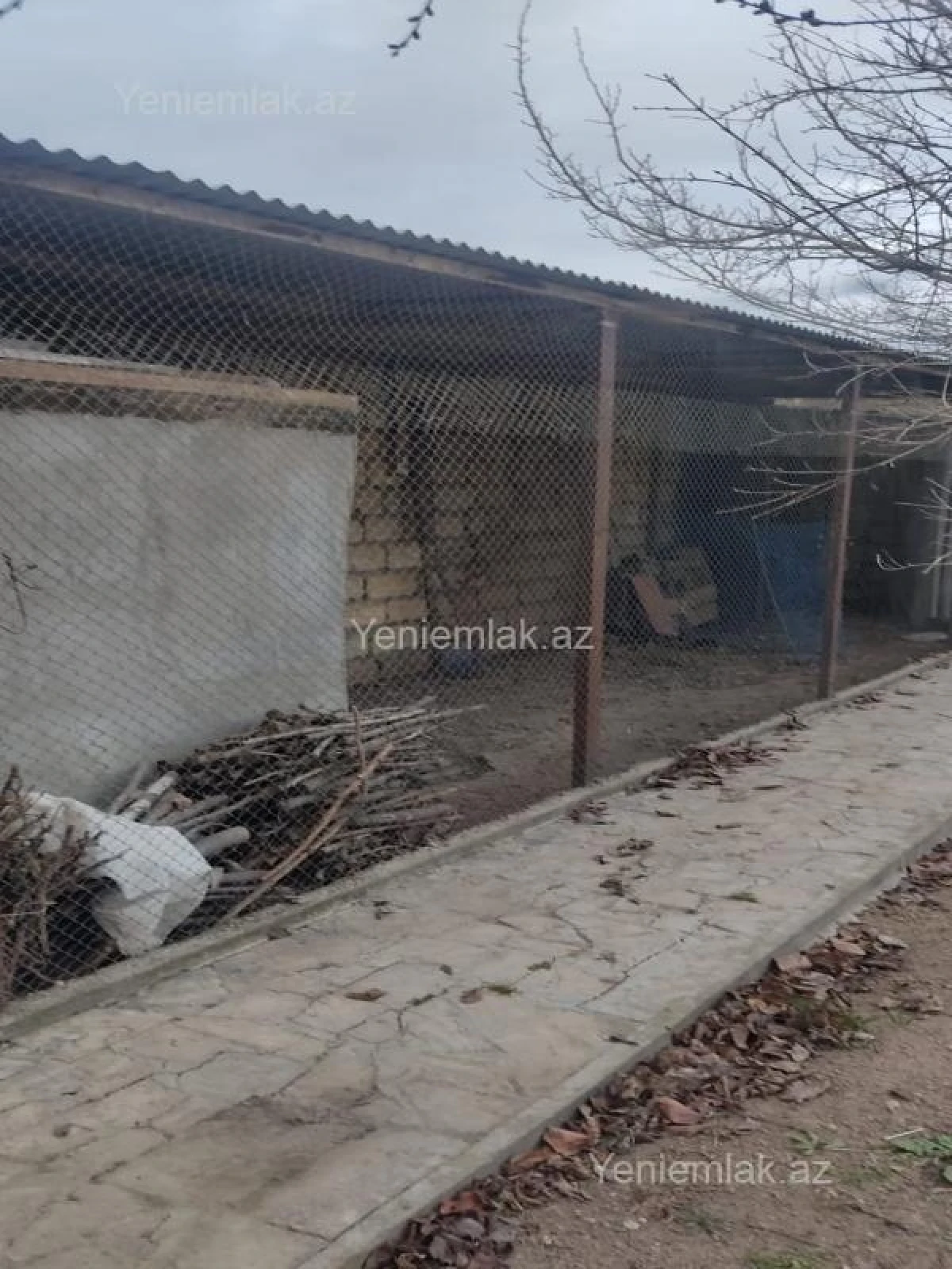 Satılır 4 otaqlı həyət evi 140 m²