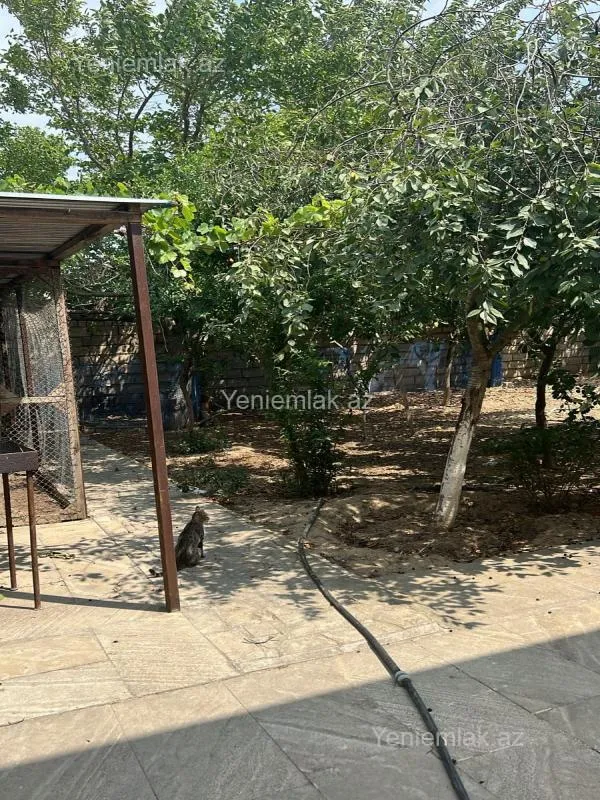 Satılır 4 otaqlı həyət evi 140 m²