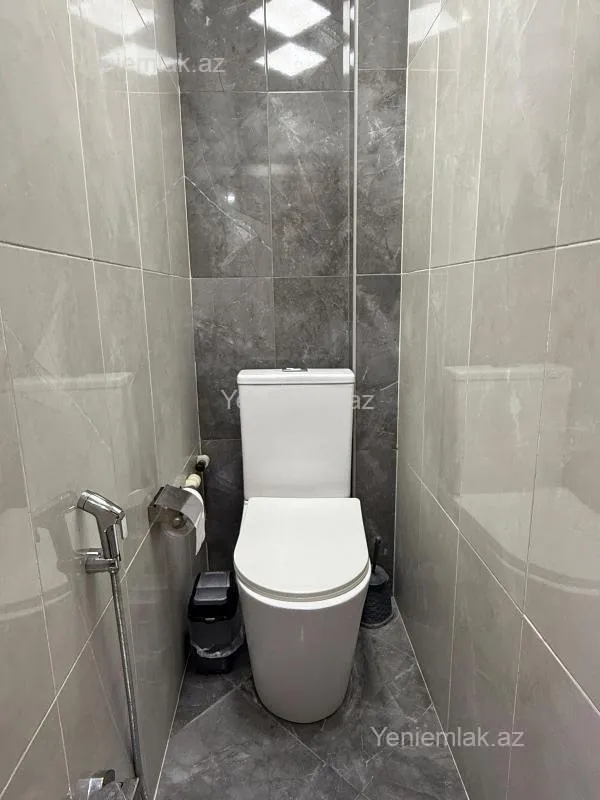Satılır 3 otaqlı köhnə tikili 85 m²