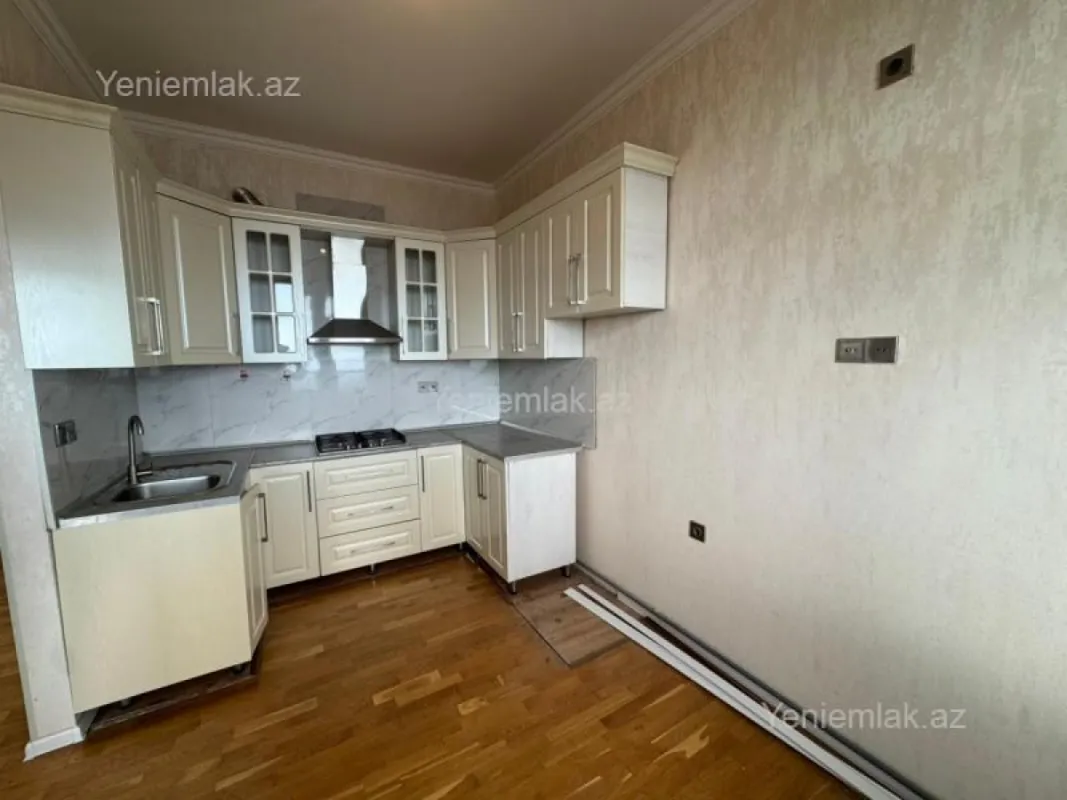 Satılır 3 otaqlı yeni tikili 60 m²